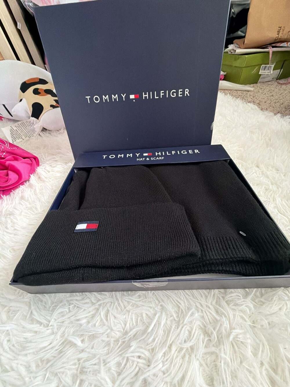 Tommy Hilfiger Flag Patch Beanie Hat And Scarf Gift Set Black New